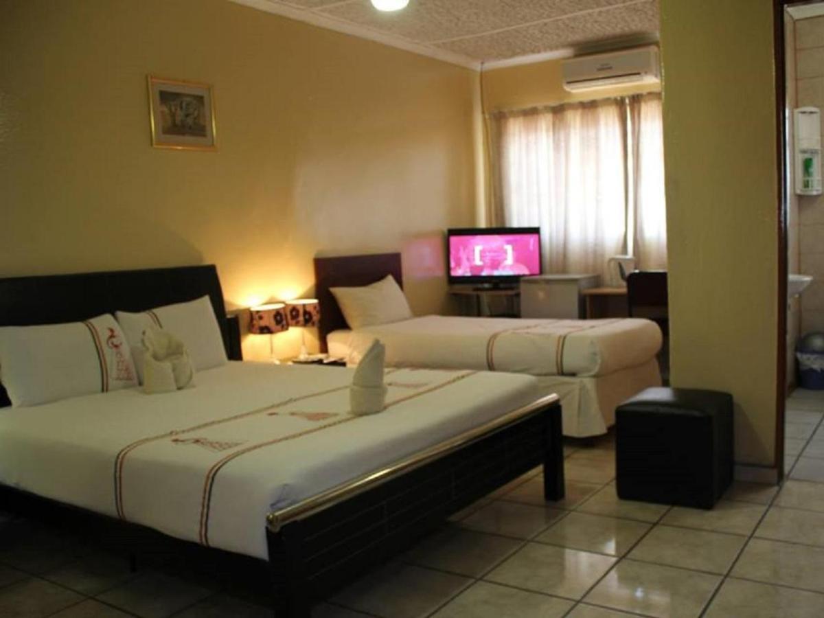 Nkanga Hotel Kasane Ngoại thất bức ảnh